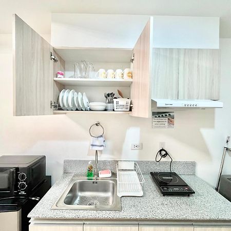 Inspiria Aparthotel Davao City Buitenkant foto