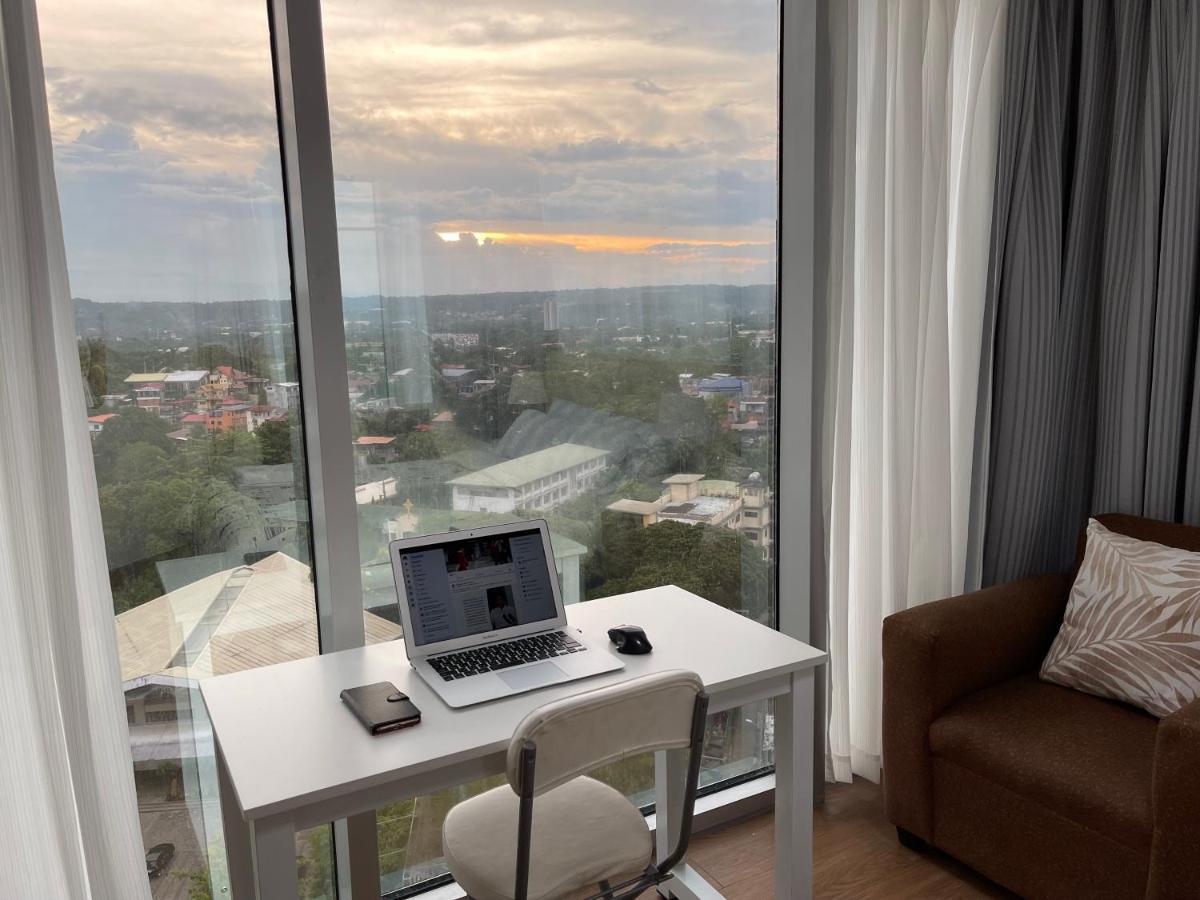 Inspiria Aparthotel Davao City Buitenkant foto