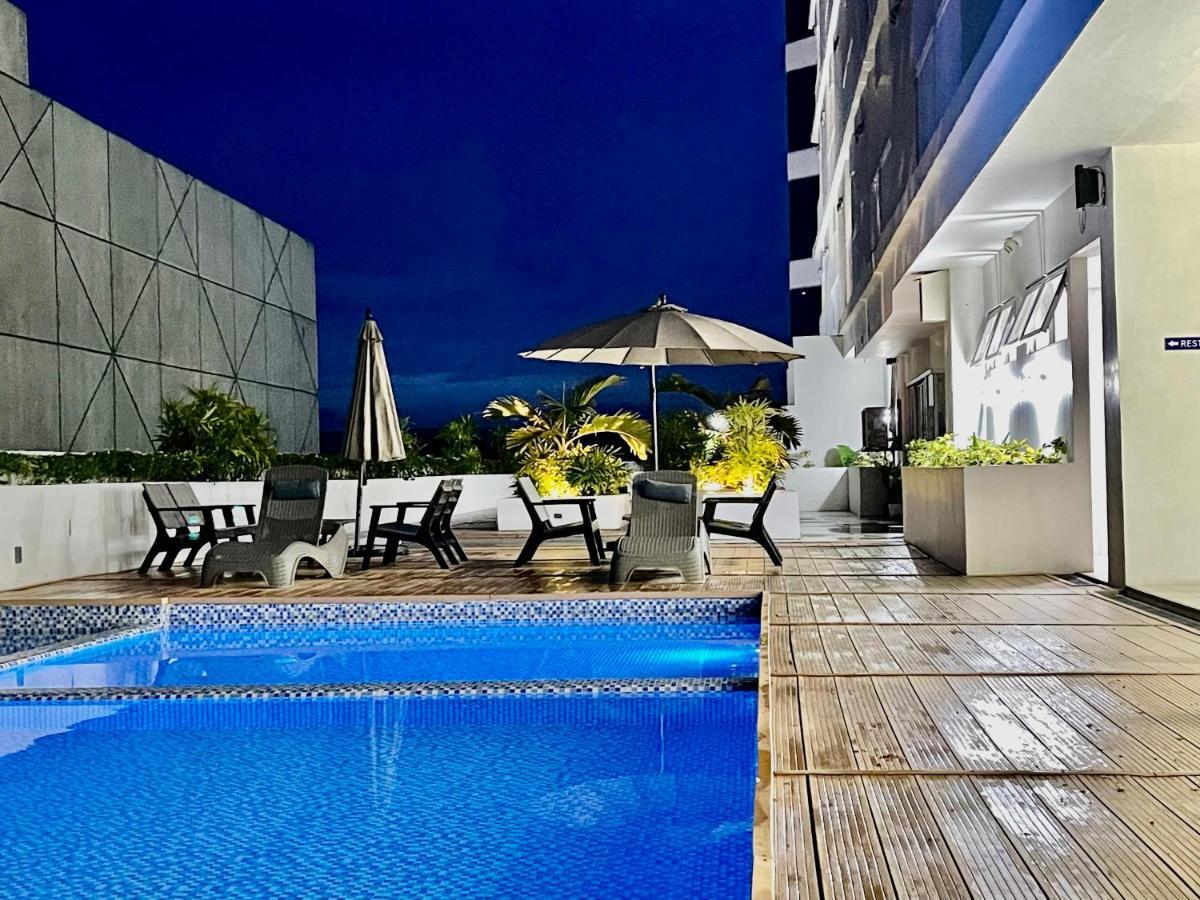 Inspiria Aparthotel Davao City Buitenkant foto