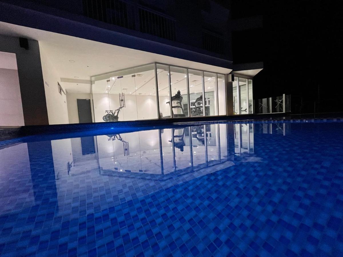 Inspiria Aparthotel Davao City Buitenkant foto