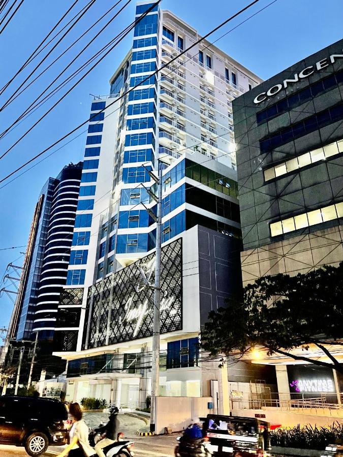 Inspiria Aparthotel Davao City Buitenkant foto